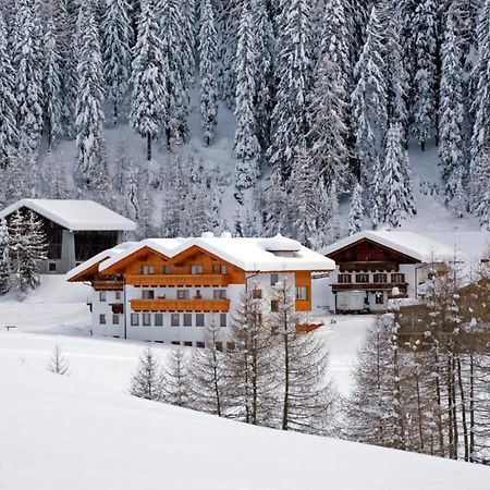 Gasthof Pension Innerhutt Pfelders Exterior foto